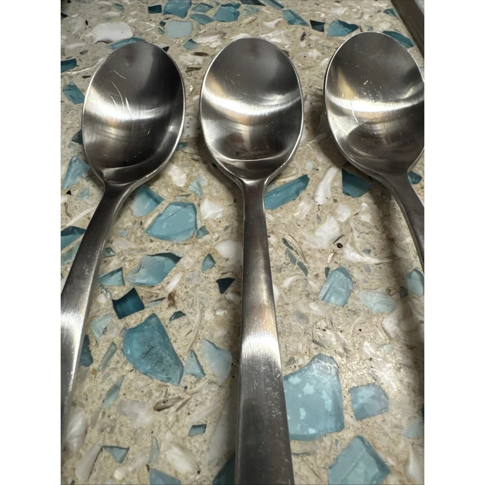 Stainless Steel 18/8 lot of 4 Cereal Spoons & 3 Soup Spoons Straight Edge Handle